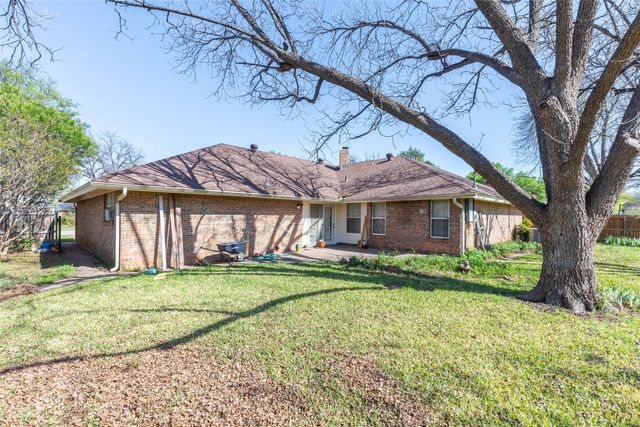2102 Woodridge Drive, Abilene, TX 79605