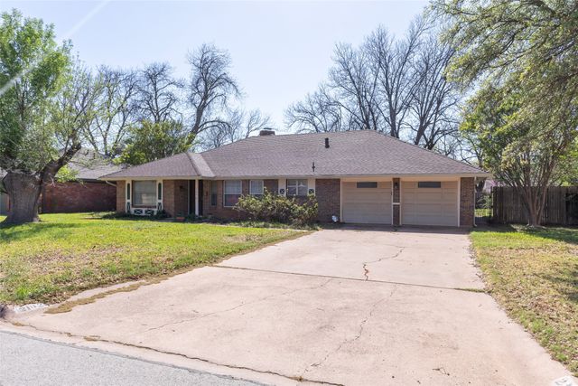 2102 Woodridge Drive, Abilene, TX 79605
