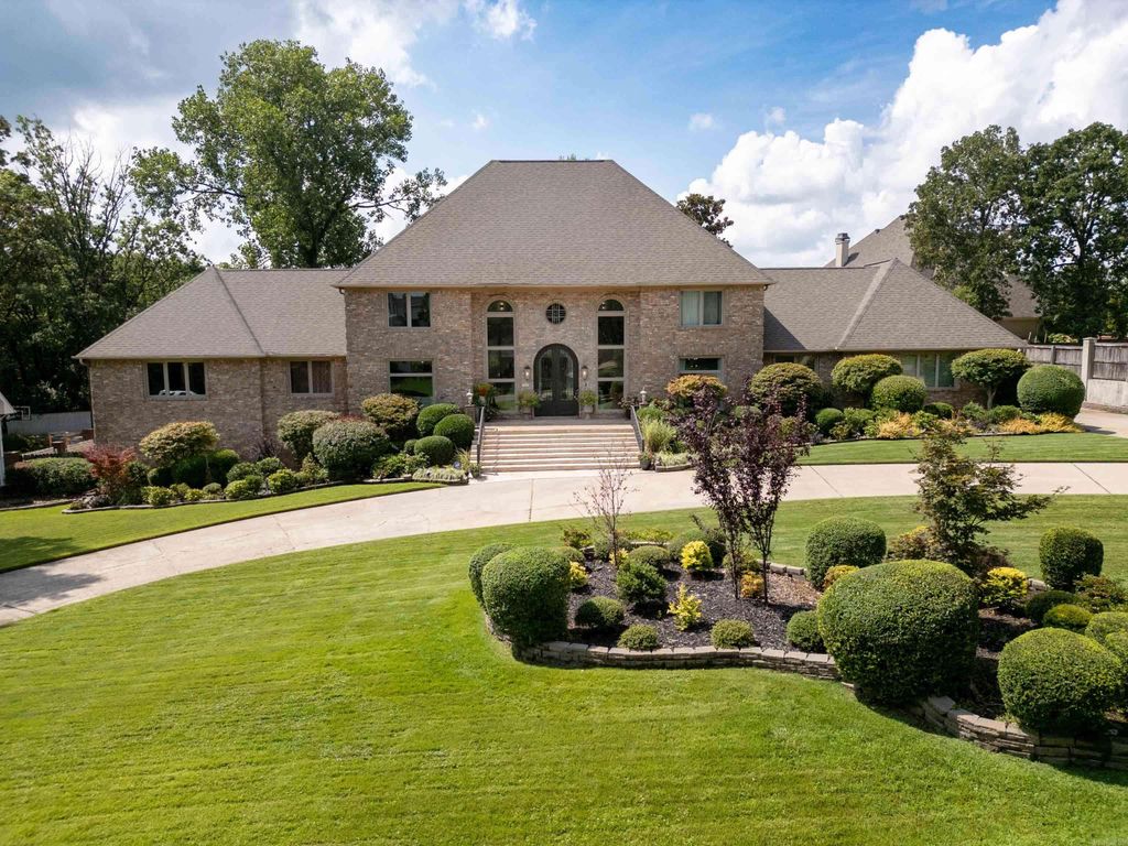 105 Saint Francis Court, North Little Rock, AR 72120