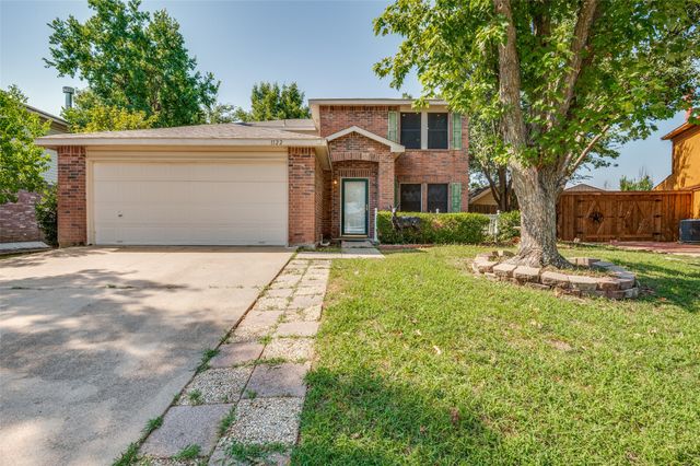 1122 Mazourka Drive, Arlington, TX 76001