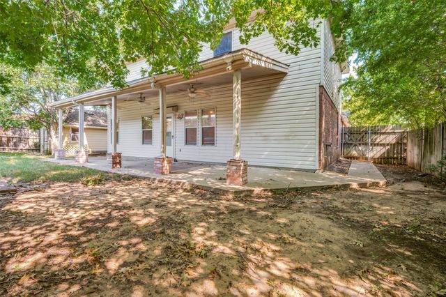 1122 Mazourka Drive, Arlington, TX 76001