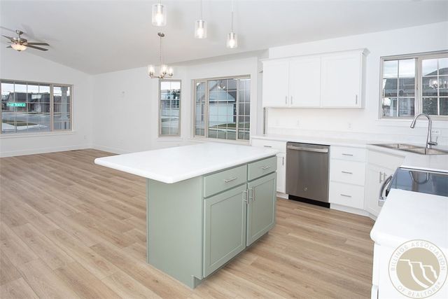 5718 Bear Track TRAIL, Billings, MT 59106