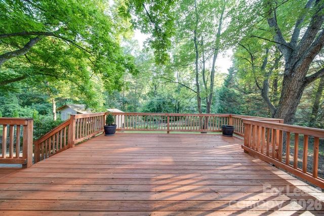 6700 Castlegate Drive, Charlotte, NC 28226
