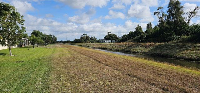 10788 Crossback LN, Lehigh Acres, FL 33936