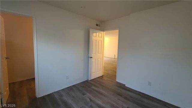 2937 Stewart Avenue 2, Las Vegas, NV 89101