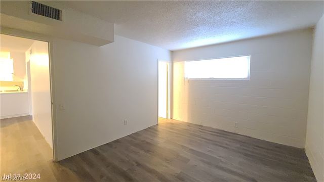 2937 Stewart Avenue 2, Las Vegas, NV 89101