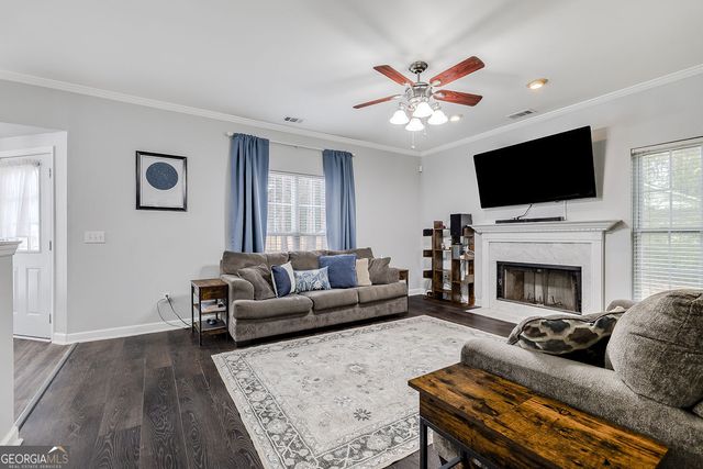 197 Oak Pointe Drive, Richmond Hill, GA 31324