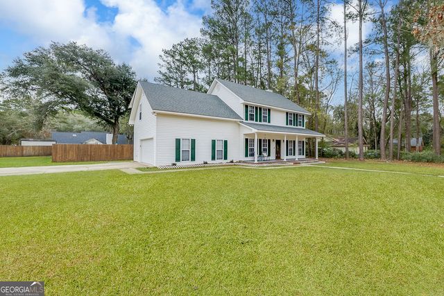 197 Oak Pointe Drive, Richmond Hill, GA 31324