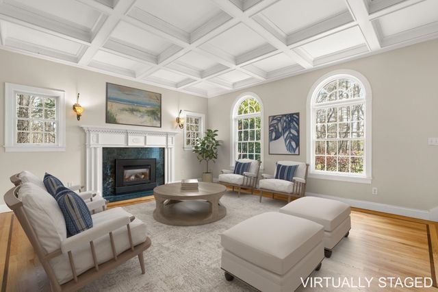 69 Exeter Road, North Hampton, NH 03862