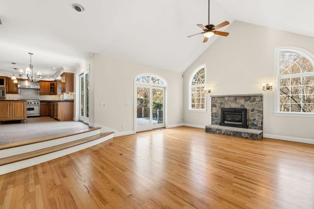 69 Exeter Road, North Hampton, NH 03862