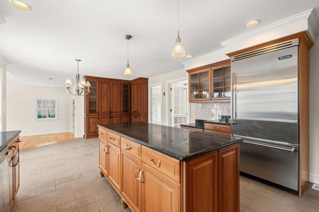 69 Exeter Road, North Hampton, NH 03862