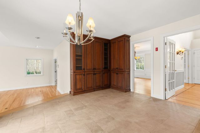 69 Exeter Road, North Hampton, NH 03862