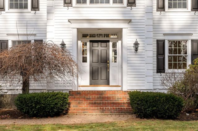 69 Exeter Road, North Hampton, NH 03862