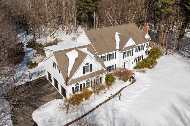 69 Exeter Road, North Hampton, NH 03862