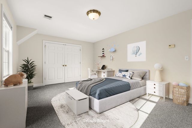 69 Exeter Road, North Hampton, NH 03862