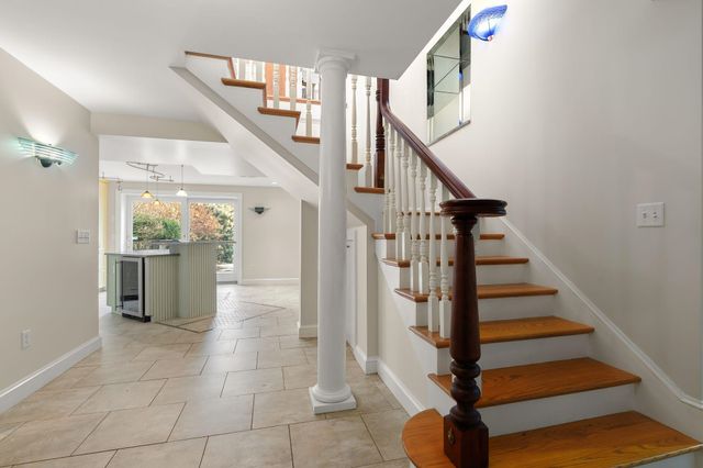 69 Exeter Road, North Hampton, NH 03862