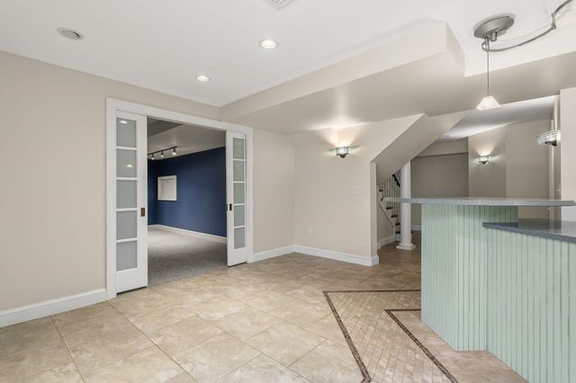 69 Exeter Road, North Hampton, NH 03862