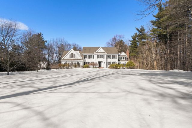69 Exeter Road, North Hampton, NH 03862
