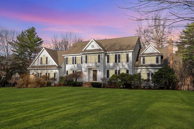 69 Exeter Road, North Hampton, NH 03862