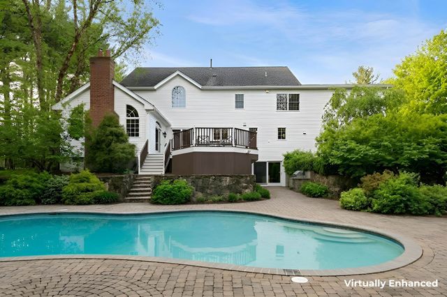 69 Exeter Road, North Hampton, NH 03862