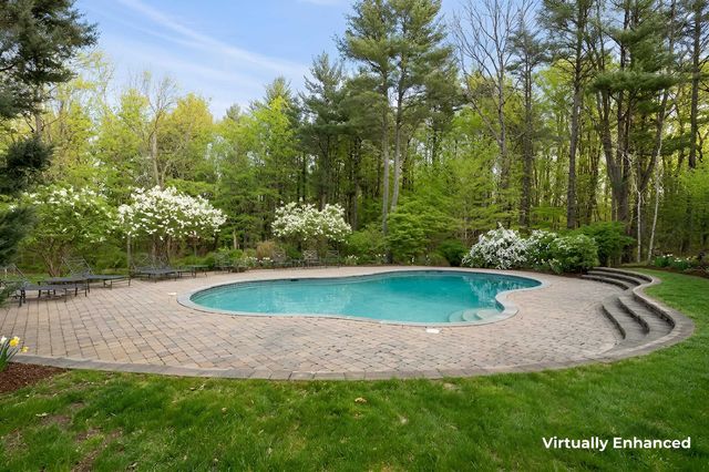 69 Exeter Road, North Hampton, NH 03862