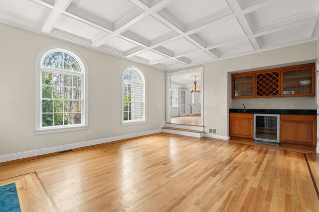 69 Exeter Road, North Hampton, NH 03862