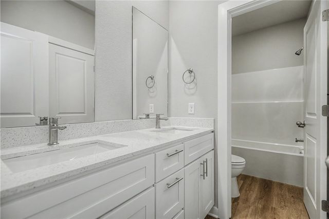 401 S 29th, Rogers, AR 72758