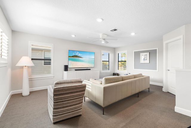 137 Cinder Dunes Point, Jupiter, FL 33478