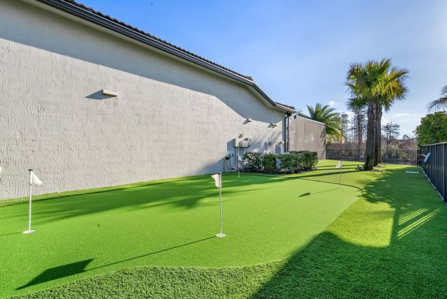 137 Cinder Dunes Point, Jupiter, FL 33478