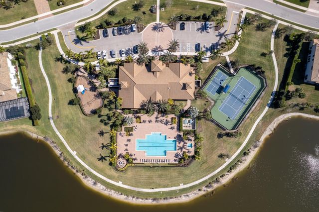 137 Cinder Dunes Point, Jupiter, FL 33478