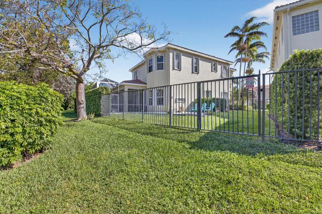 4325 Key Lime Boulevard, Boynton Beach, FL 33436