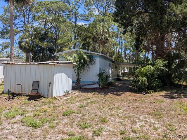 35 63rd Street, Yankeetown, FL 34498