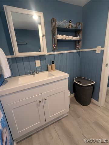 35 63rd Street, Yankeetown, FL 34498