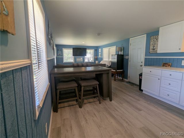 35 63rd Street, Yankeetown, FL 34498