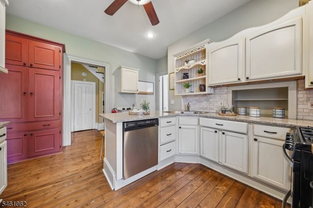 340 Crosson Pl, North Plainfield Boro, NJ 07063