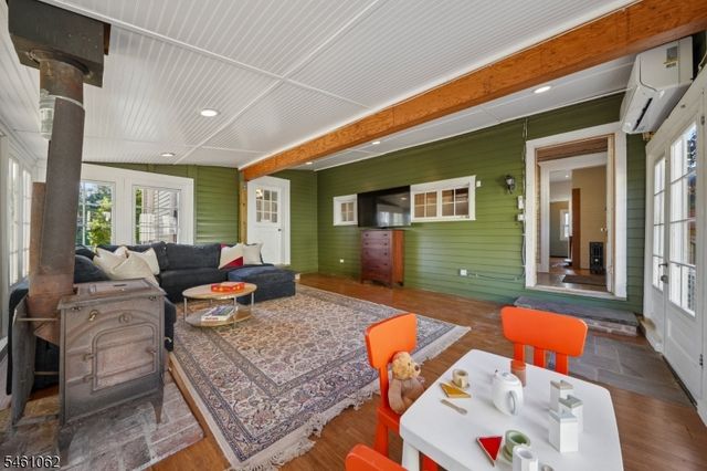 340 Crosson Pl, North Plainfield Boro, NJ 07063
