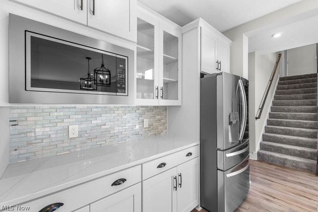 2818 Weeping Pine Drive, Medina, OH 44256