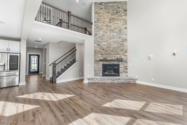 2818 Weeping Pine Drive, Medina, OH 44256