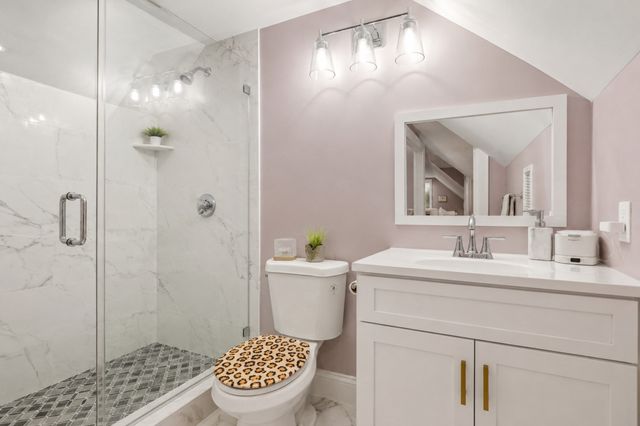 41 Union St A, Weymouth, MA 02190