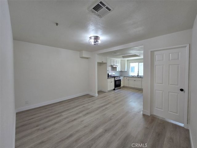 70 Harkness Avenue 4, Pasadena, CA 91106