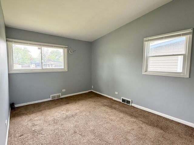 1133 Parkview Avenue, Chicago Heights, IL 60411