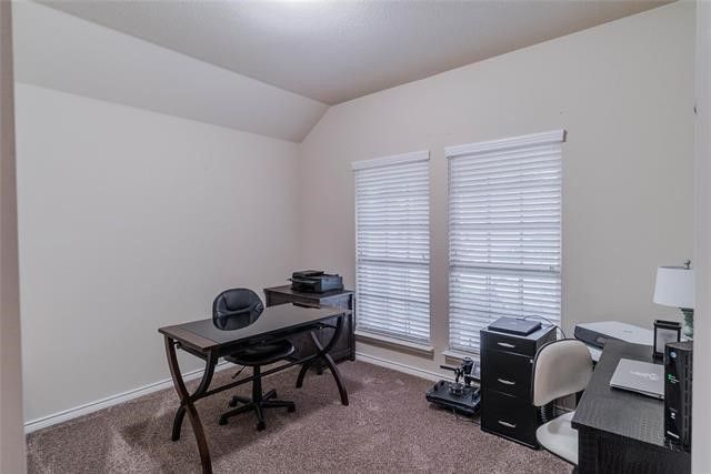 562 Jamestown Lane, Fate, TX 75189