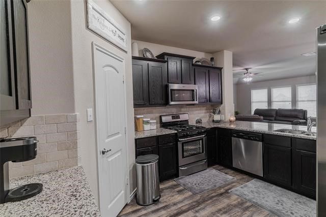 562 Jamestown Lane, Fate, TX 75189
