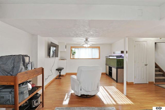 7778 Greenleaf Drive, La Vista, NE 68128