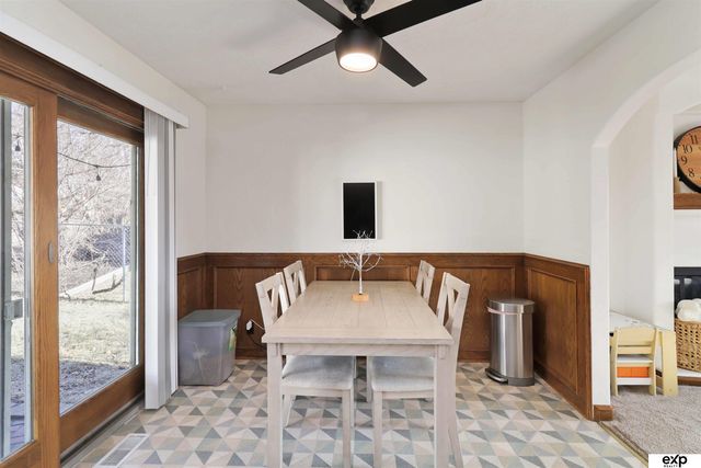 7778 Greenleaf Drive, La Vista, NE 68128