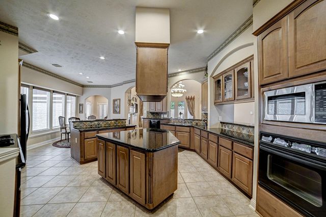 54 Arbor Bend Drive, Houston, TX 77070