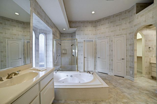 54 Arbor Bend Drive, Houston, TX 77070