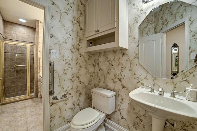 54 Arbor Bend Drive, Houston, TX 77070