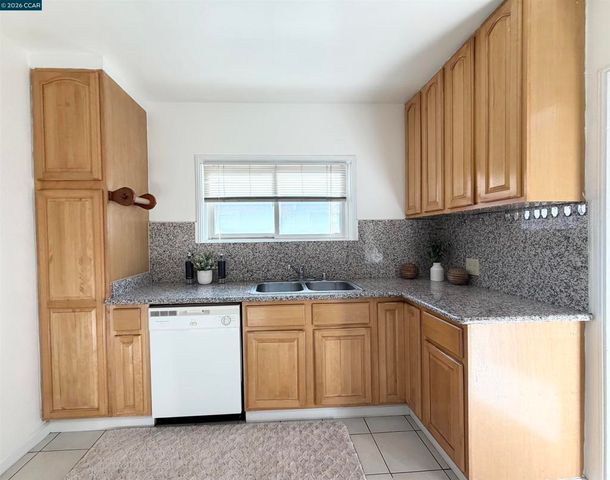 1541 152Nd Ave, San Leandro, CA 94578