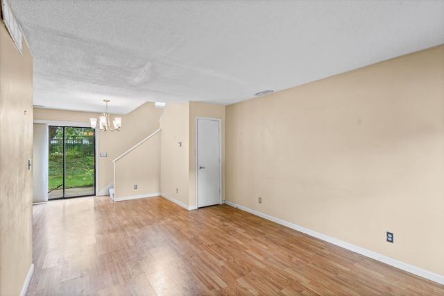 2801 W BROADWAY, Columbia, MO 65203